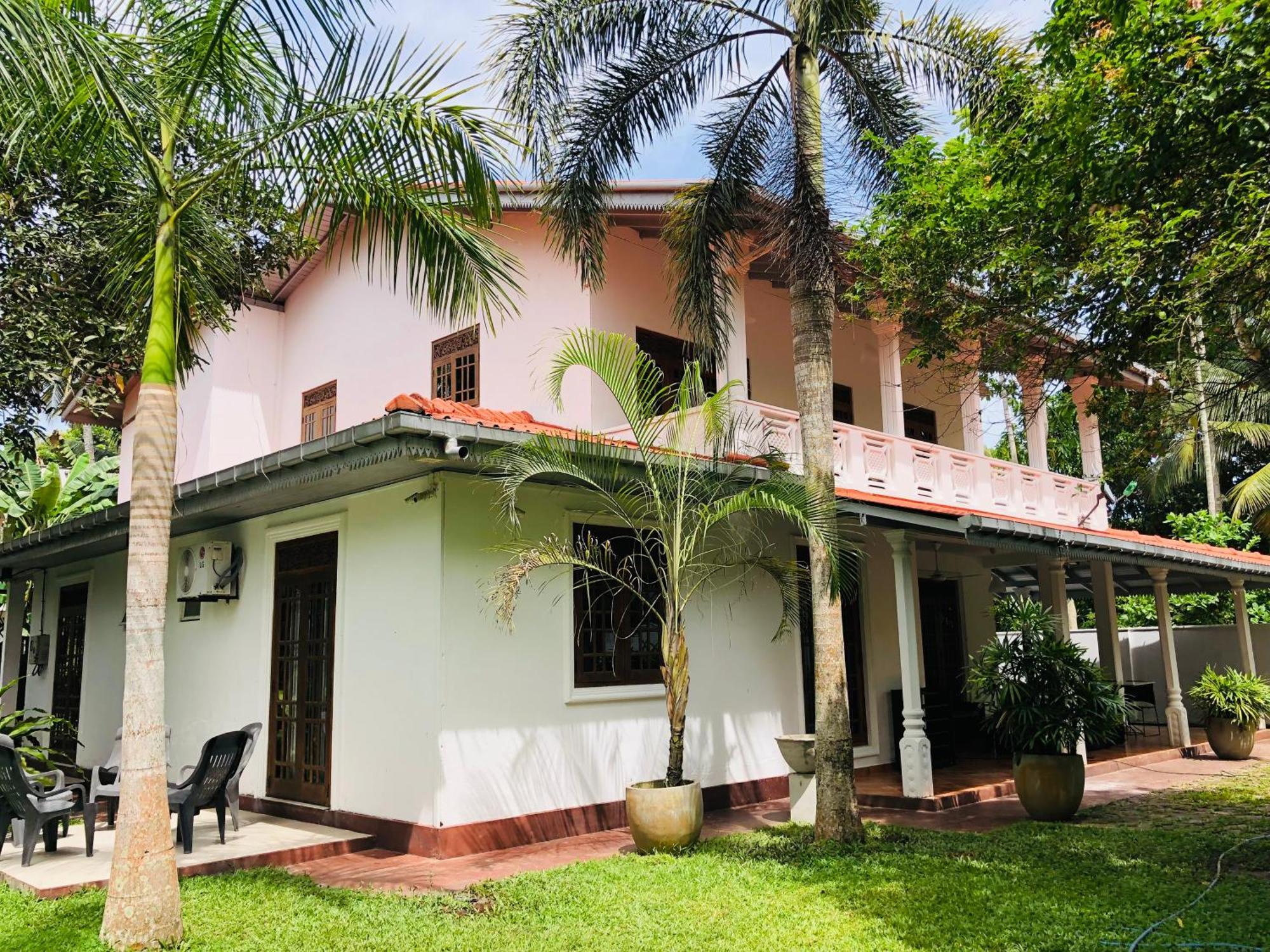 Hikka Villa Hikkaduwa Bagian luar foto